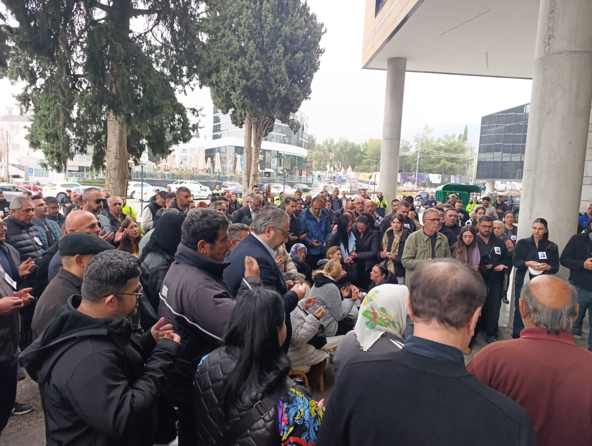 1773913625775Gi̇rne Beledi̇yesi̇ Tören4