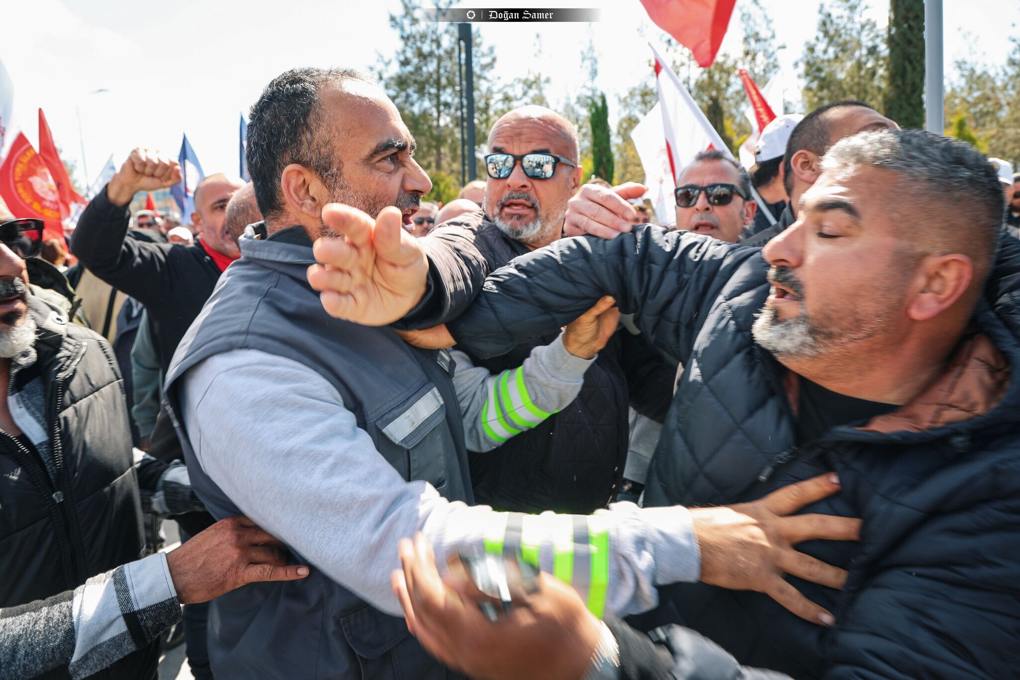 658271243 2001233360800427 7575525809441190678 N