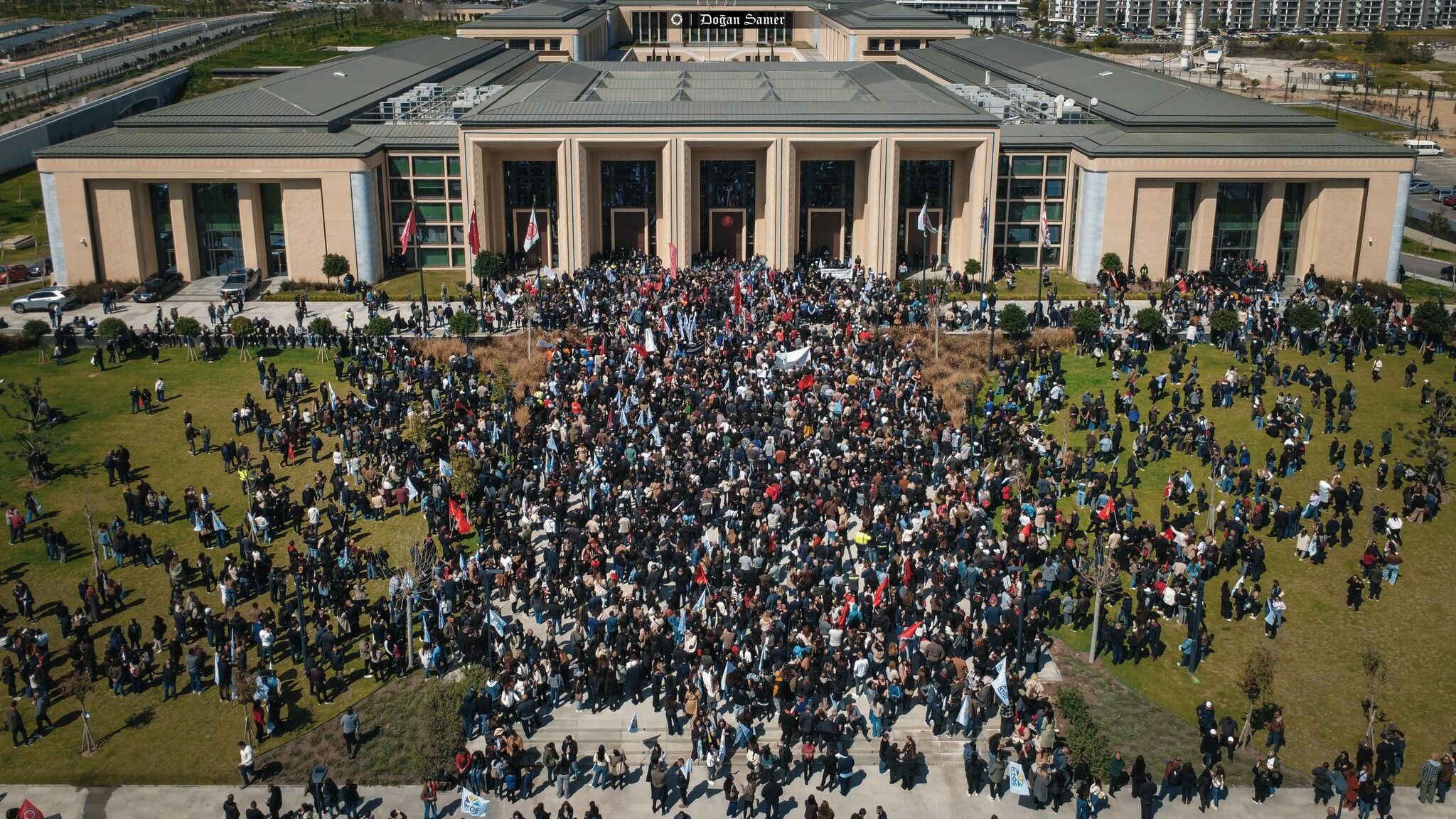 658337241 2001233044133792 532567108202394623 N