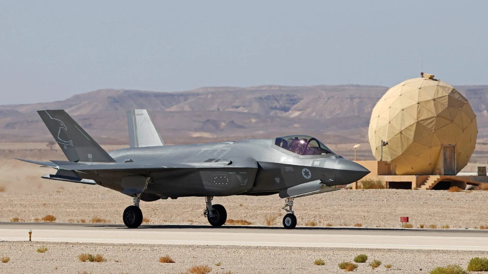 F35