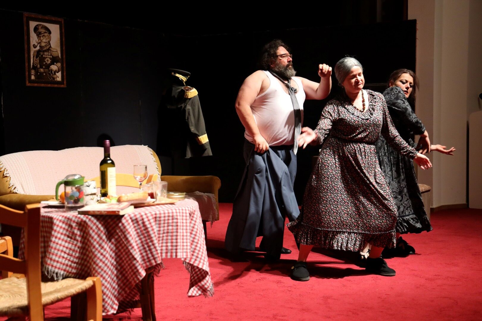 Ti̇yatro Günler Başladi1