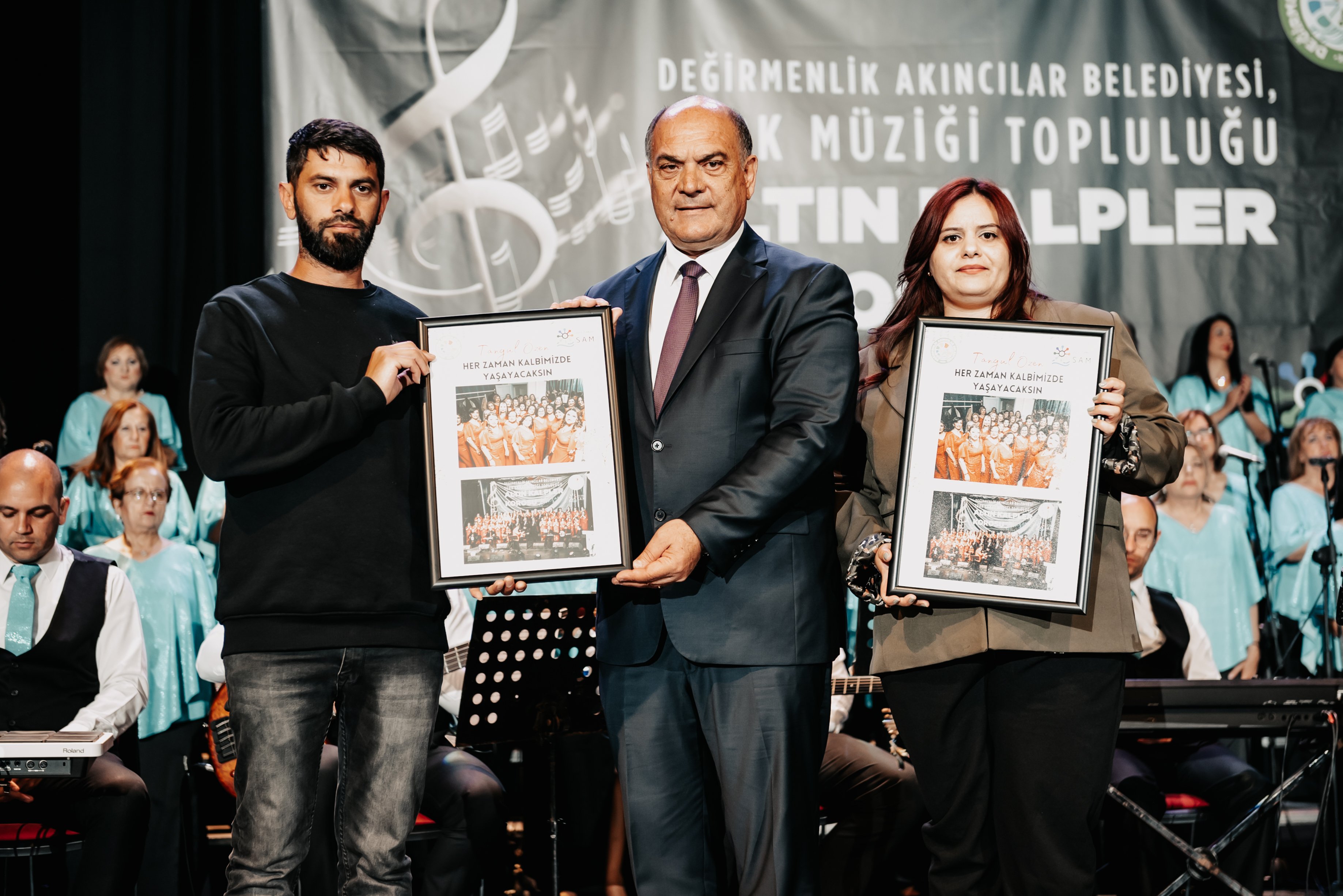 Altin Kalpler Korosu Konser (17)