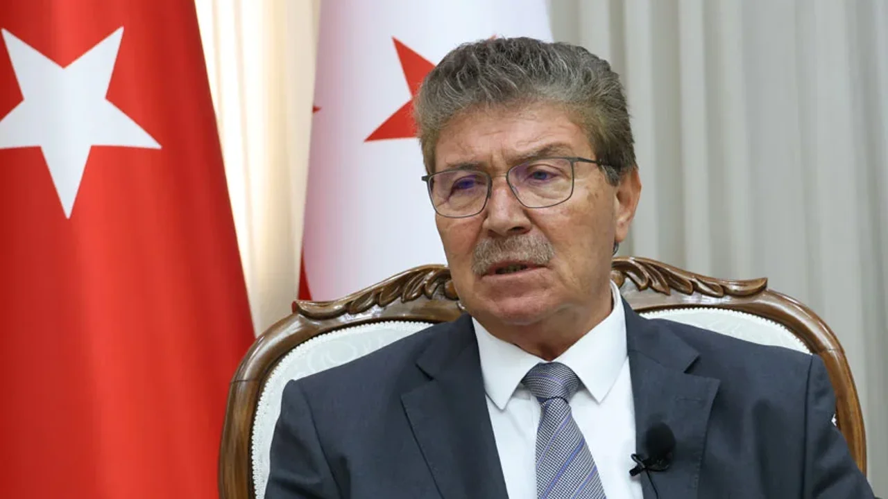 Başbakan Ünal Üstel-12