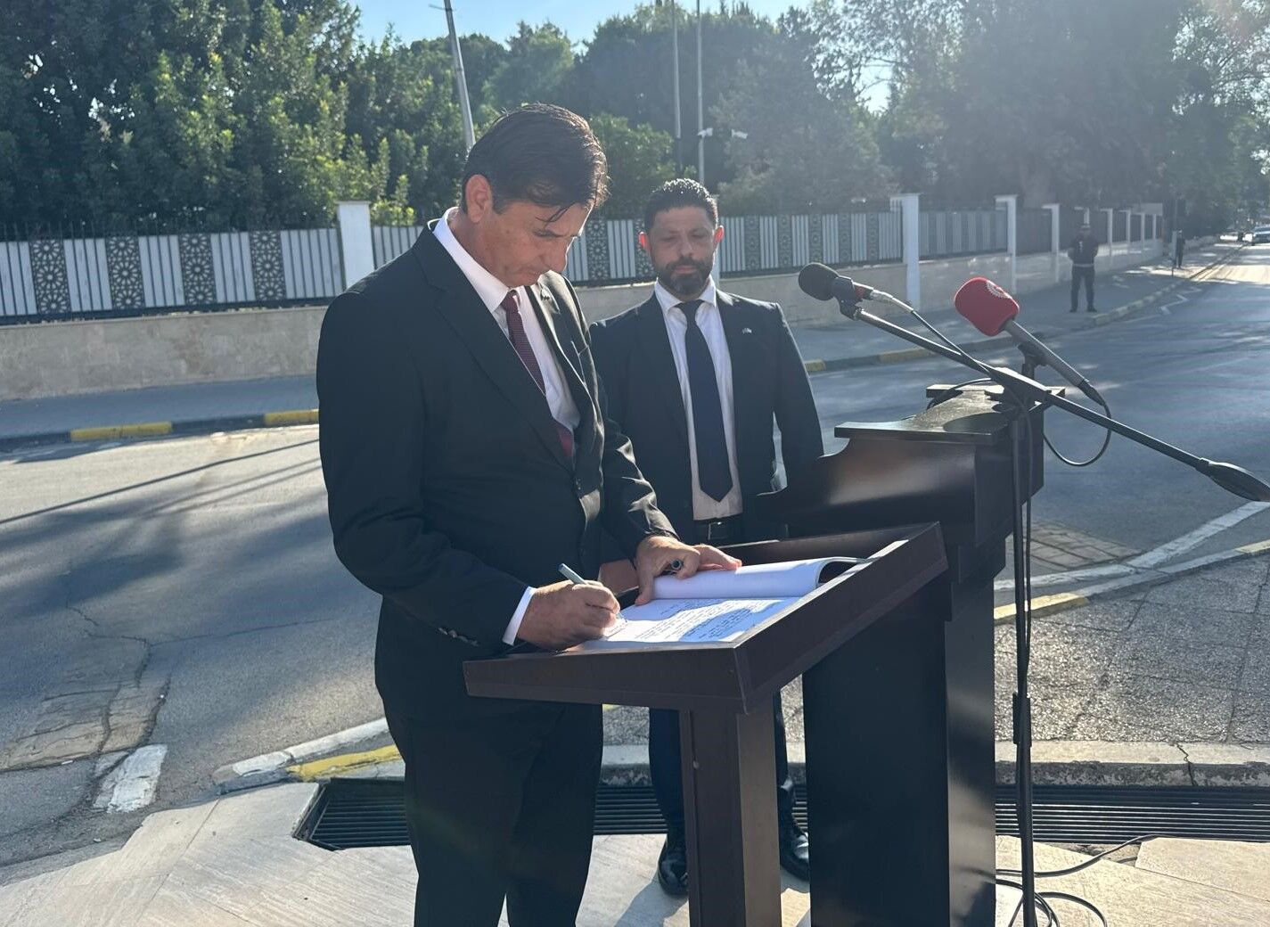 1784527943551Lefkoşa'da İlk Tören 20 Temmuz (4)