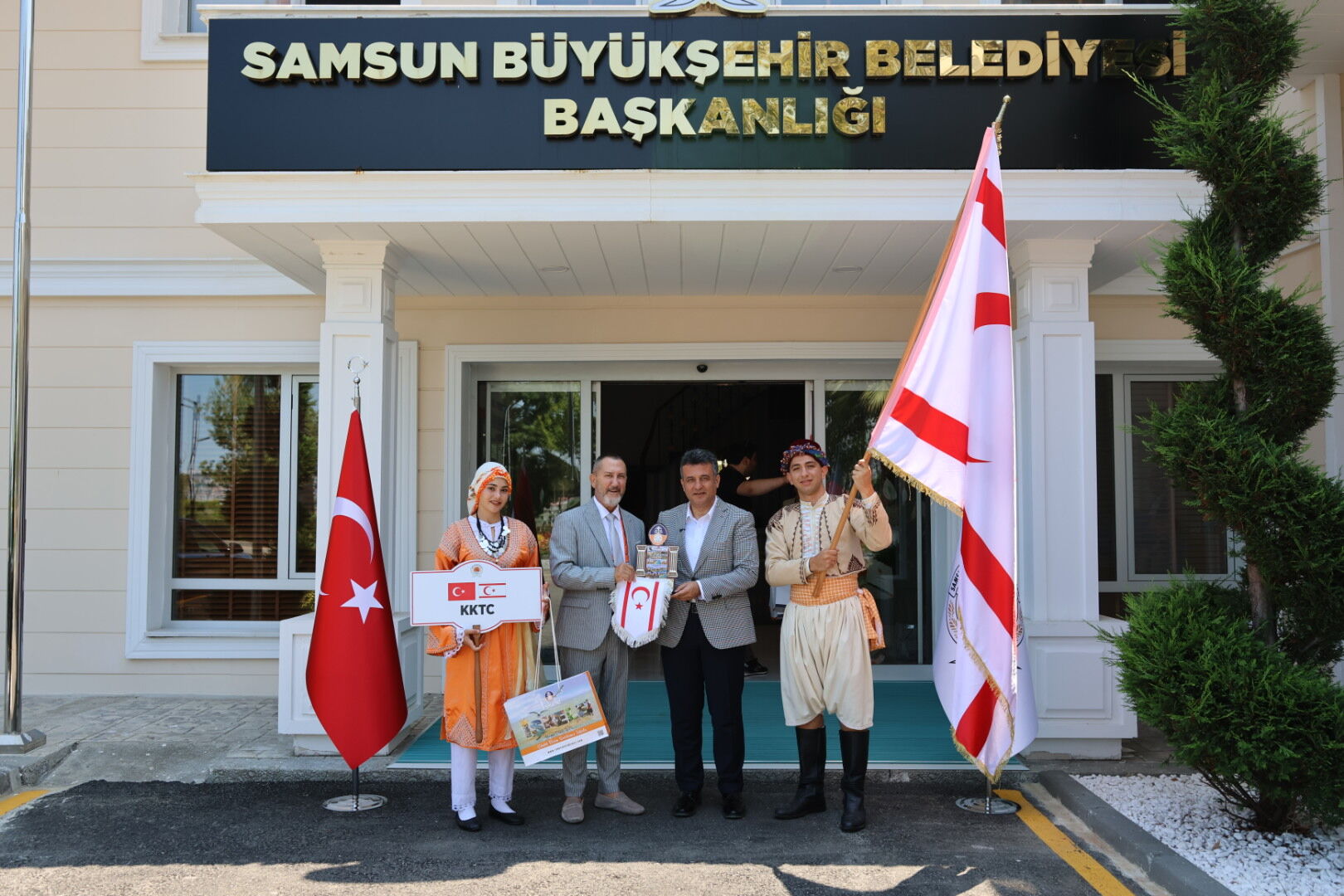 1784892264141Halk Danslari Samsun 6