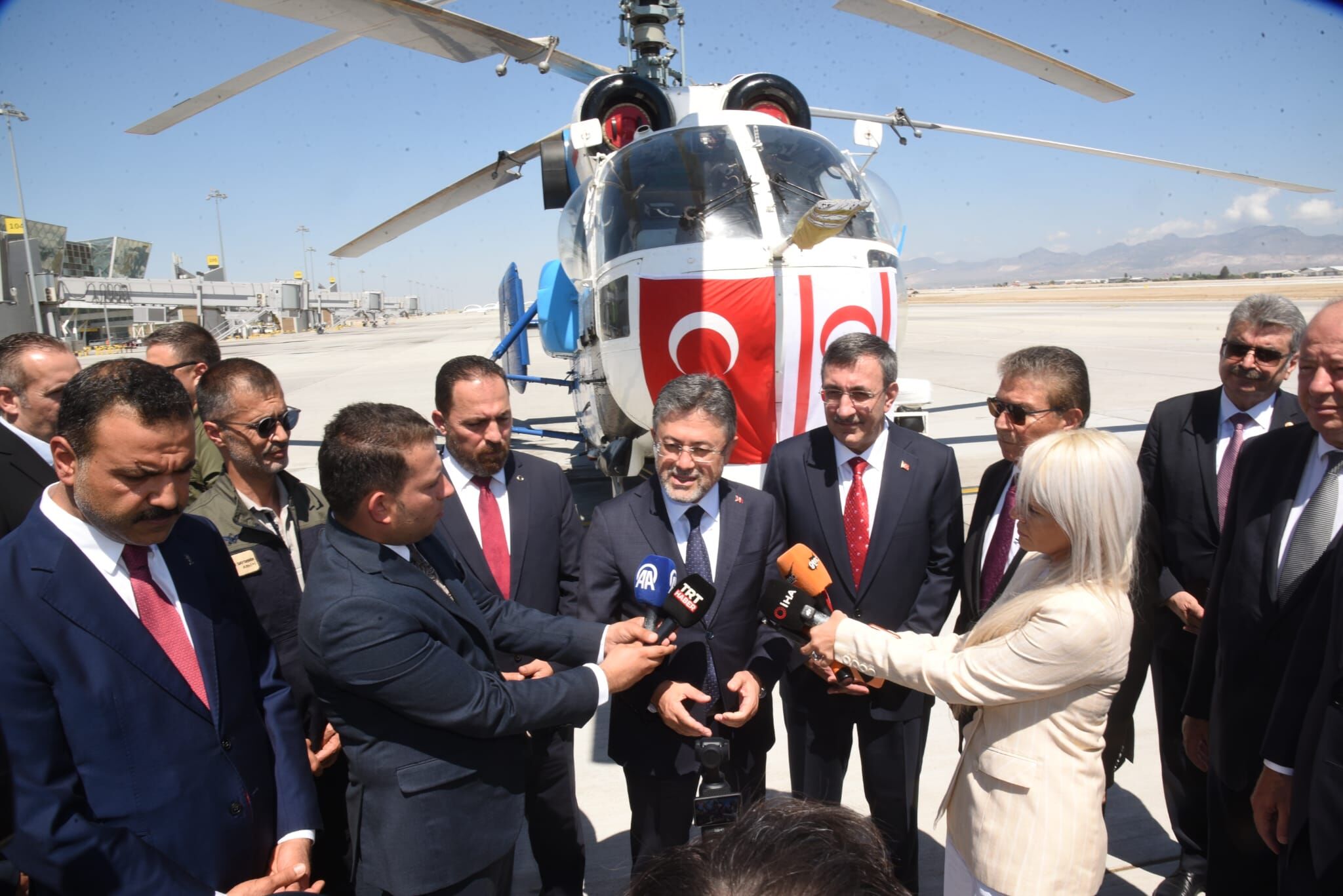 Yılmaz'ın Gelişi, Yangın Söndürme Helikopteri (6)