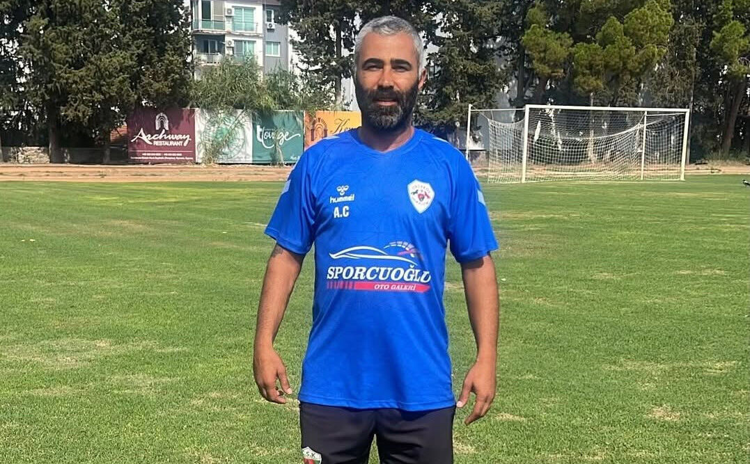 Ahmet Coşkun, hem antrenör hem futbolcu olarak Ortaköy’de
