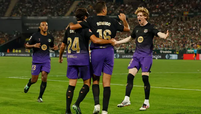 Barça'dan tarihi başlangıç: 9'da 9 yaptı
