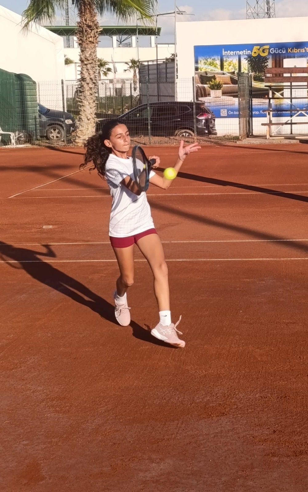 Dünya Oto Cup’ta genç raketlerin mücadelesi sürüyor
