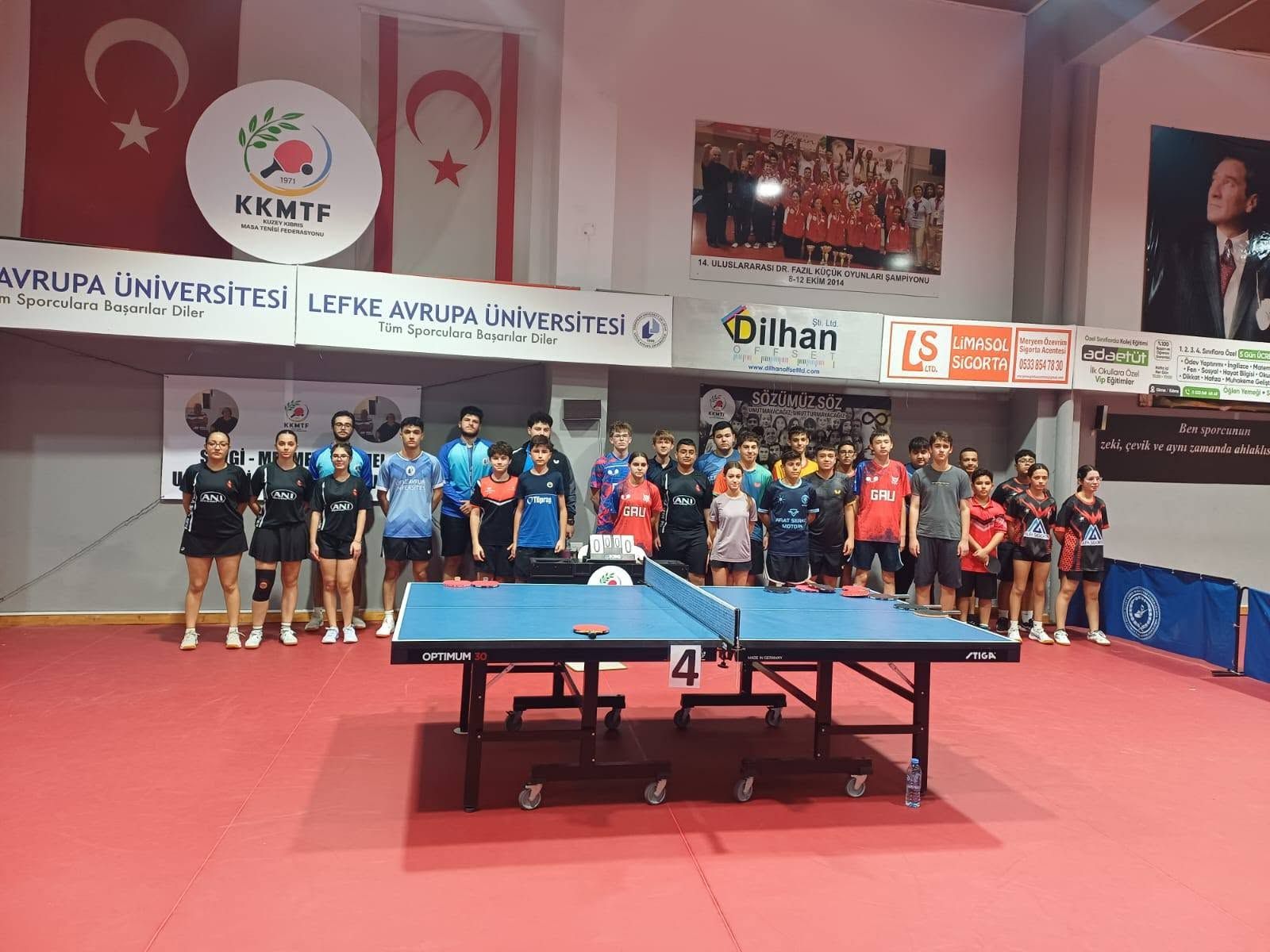 Ali İleri ve Özüm Özel şampiyon