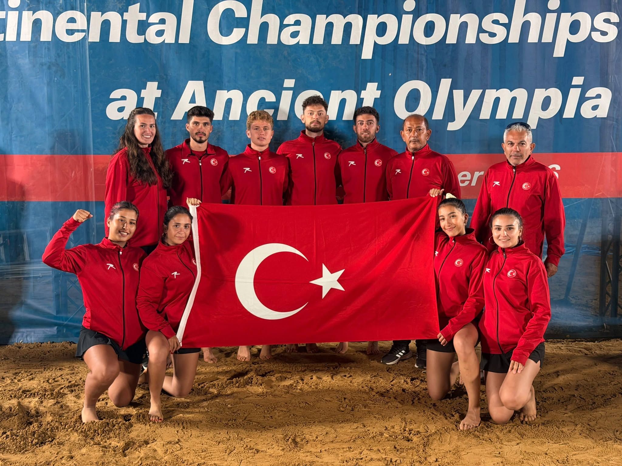 Türkiye Air Badminton MilliTakımı Avrupa Üçüncüsü